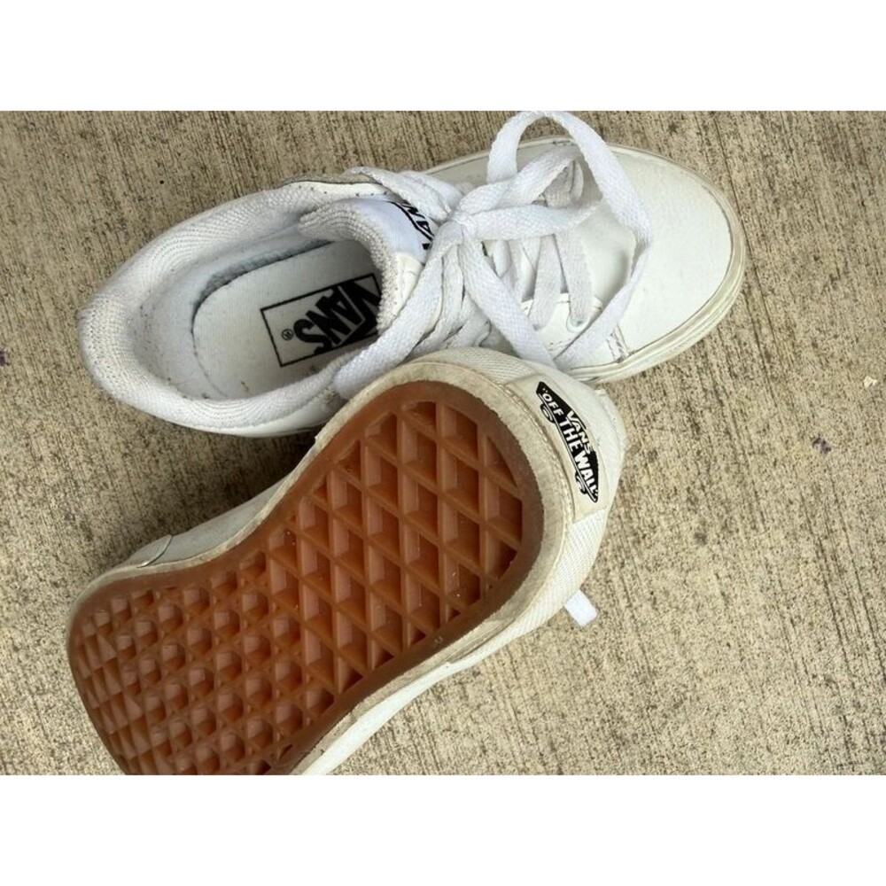 Vans Kids' Seldan sneakers all-white leather Low Top - Picture 6 of 6